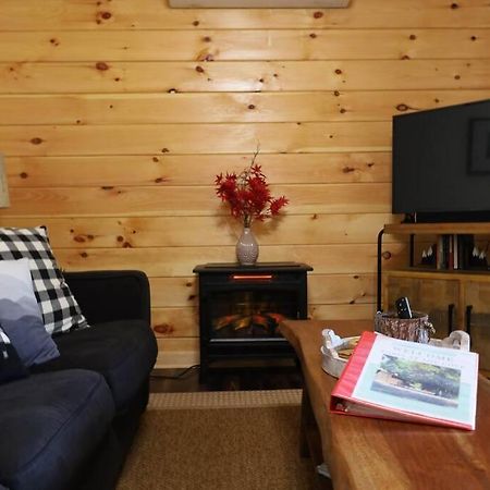 Cabin At The Cove At Watauga Lake Butler エクステリア 写真